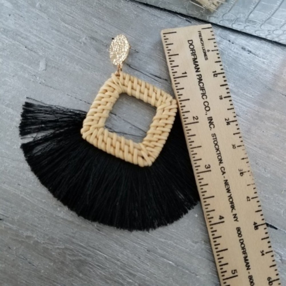 BOHO DOLLZ Wicker & Fan Tassel Earrings - Picture 3 of 4